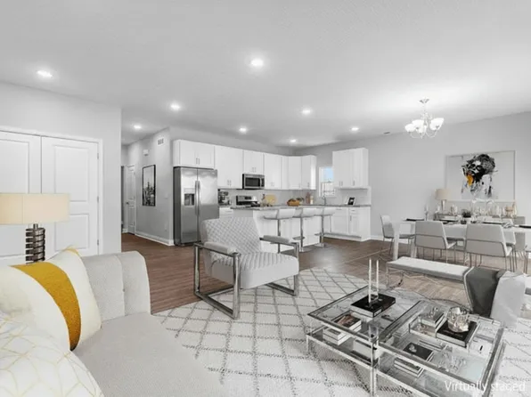 214 S Center St, Ashley, OH 43003