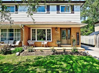 140 Lundys Ln, Newmarket, ON L3Y3S3