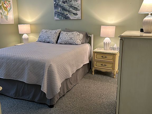 4th image of 170 Turtle Lake Ct APT 304