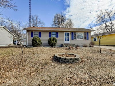 624 N Pine St, Taylorville, IL, 62568