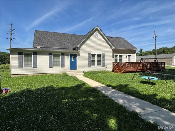 559 Alice Ave, Greenville, IL 62246