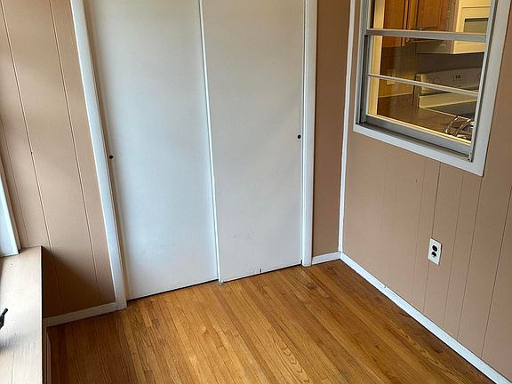 3rd image of 248A Columbine Avenue