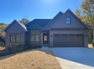 6394 Jared Ln #8, Harrison, TN 37341