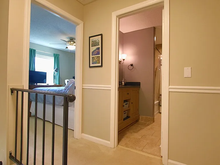 702 Fox Ridge Dr — Photo 14