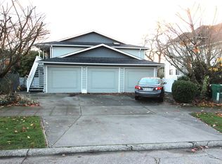 2443 NW 64th St, Seattle, WA 98107