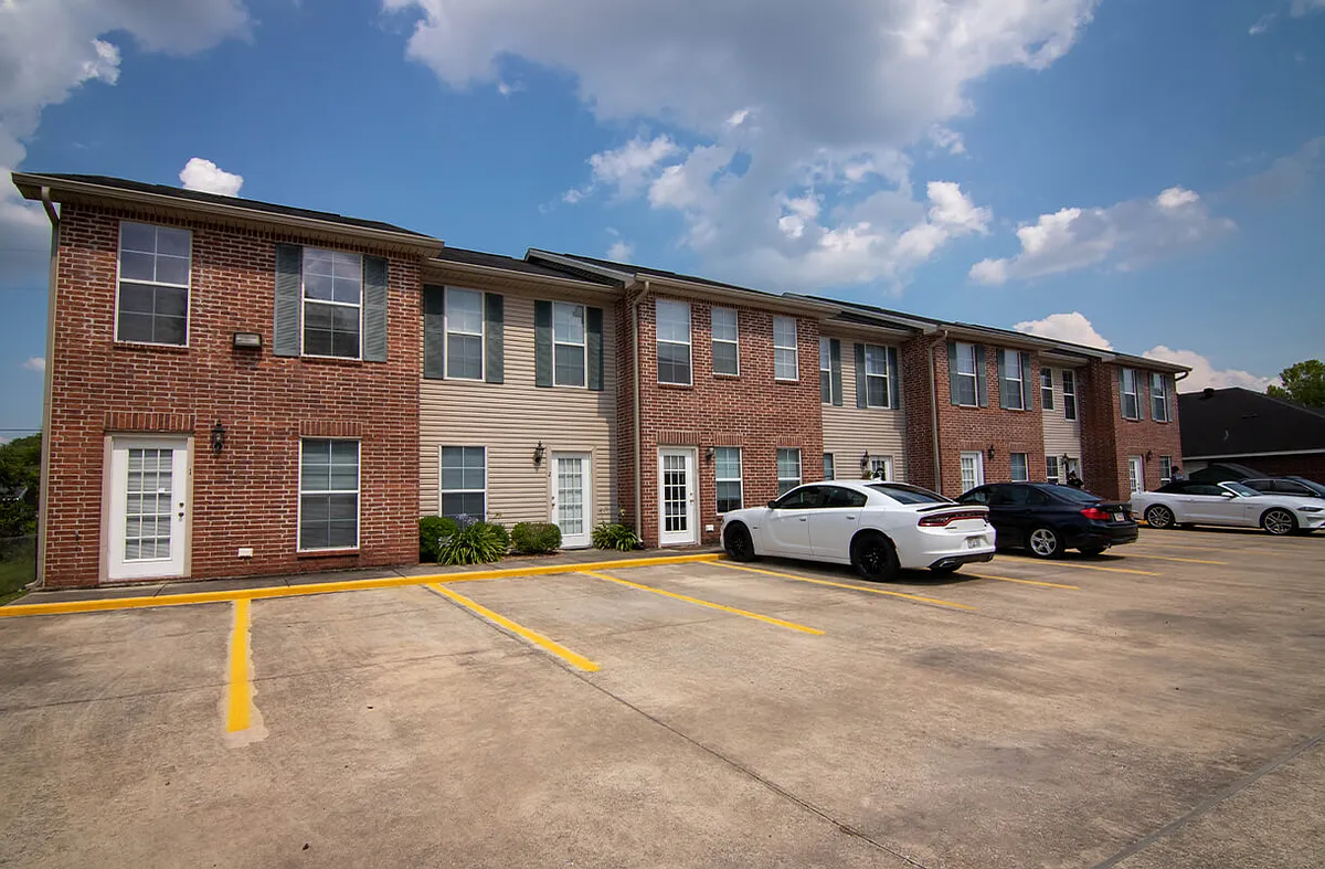 PELICAN-PLACE-TOWNHOMES-4439-BROWN_06272023 - Pelican Place