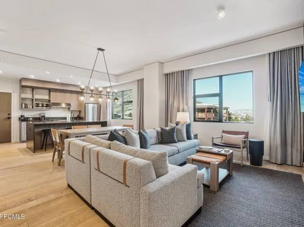 2417 High Mountain Rd #2203, Park City, UT 84098