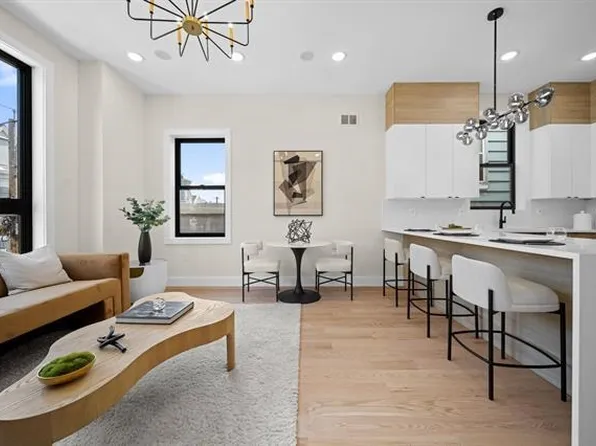 27 Graham Street image 3 of 26