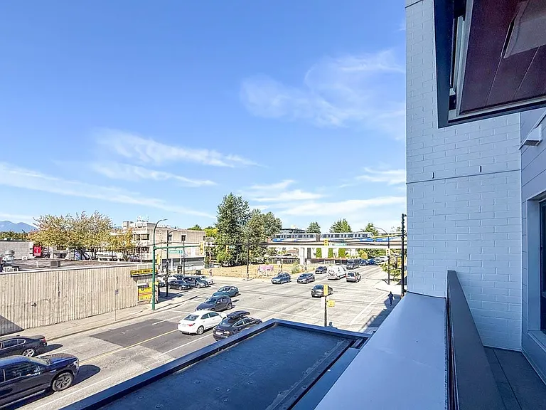 1680 E 12th Ave #204 — Photo 14