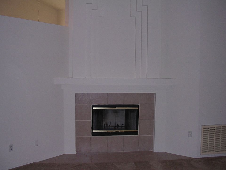2nd image of 211 Island Water Way