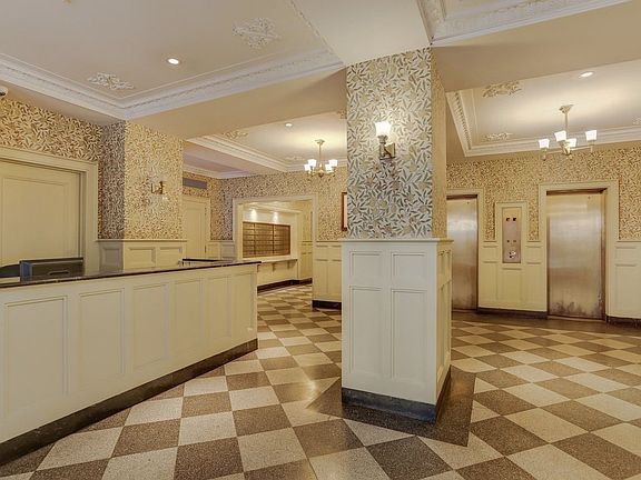 4th image of 50 W 72nd St APT 1508