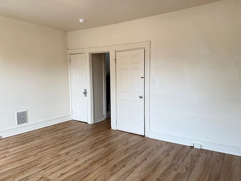 454 W. King St. — Photo 8