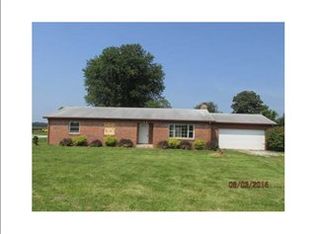 5655 Blue Bluff Rd, Martinsville, IN 46151