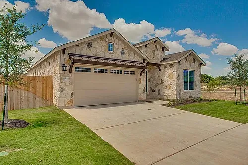 4655 Katherine Dr Photo 1