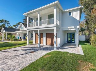 1075 Frank Whiteman Blvd, Naples, FL 34103