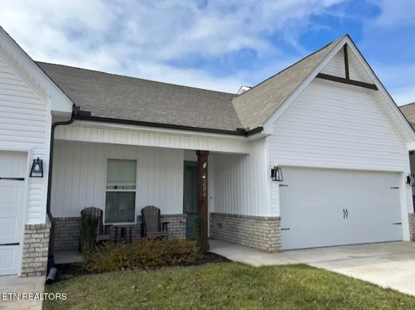 284 Creekside Way, Lenoir City, TN 37771