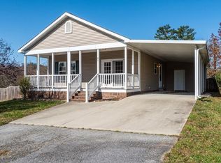 41 Montchannin Hts, Hendersonville, NC 28792