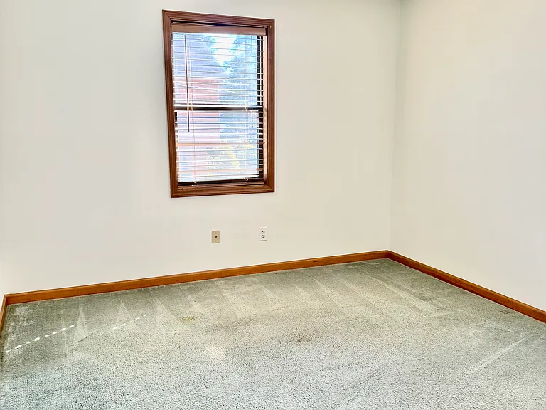 1130 Fieldgate Rd — Photo 16