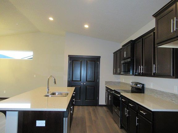 5th image of 5901 Gumwood Cir