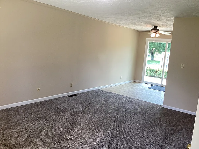 7058 S Manor Dr — Photo 5
