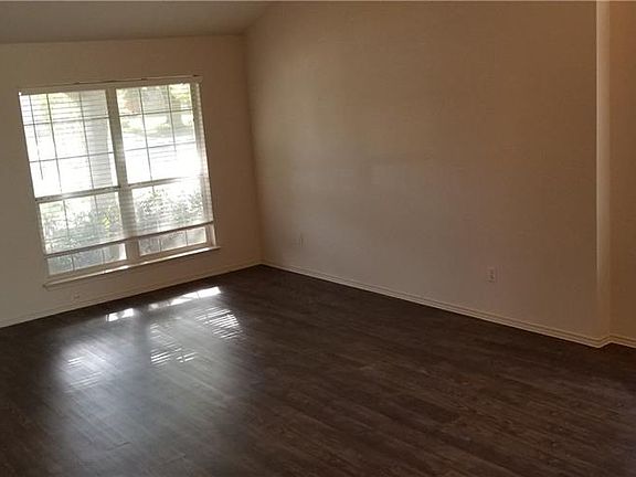 2nd image of 1404 Bohica Way