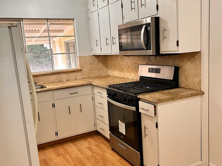 1059 S Bernardo Ave — Photo 3