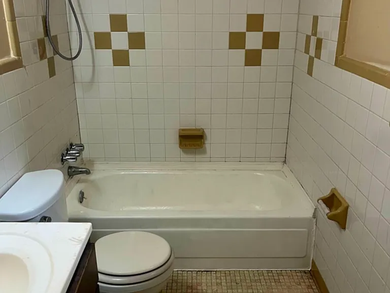 671 E Olive Rd #9 — Photo 3