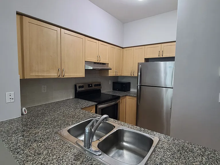 55 S Town Centre Blvd #105 — Photo 4