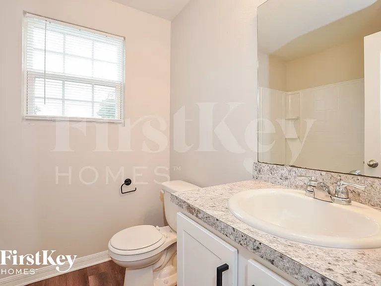 111 Pine Circle Dr — Photo 12