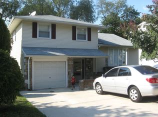 9720 Morefield Rd, Philadelphia, PA 19115