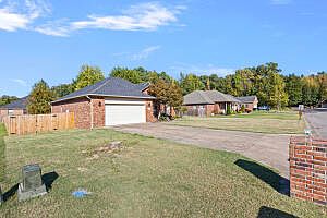 3rd image of 129 Salmon Ln