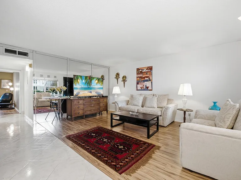 441 Burgundy Ave #441-J — Photo 2