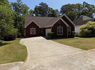 304 Jasmine Dr, Locust Grove, GA 30248