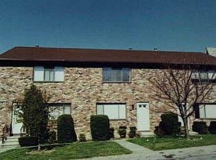 42 Highview Ave APT 2, Stamford, CT 06907