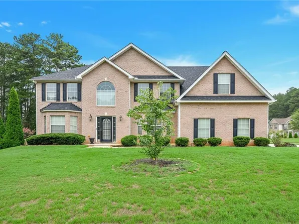 210 Kyndal Dr, Hampton, GA 30228