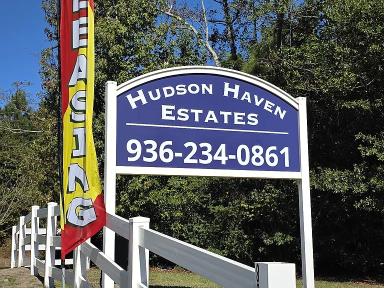 Hudson Haven Mobile Home Community — Photo 2