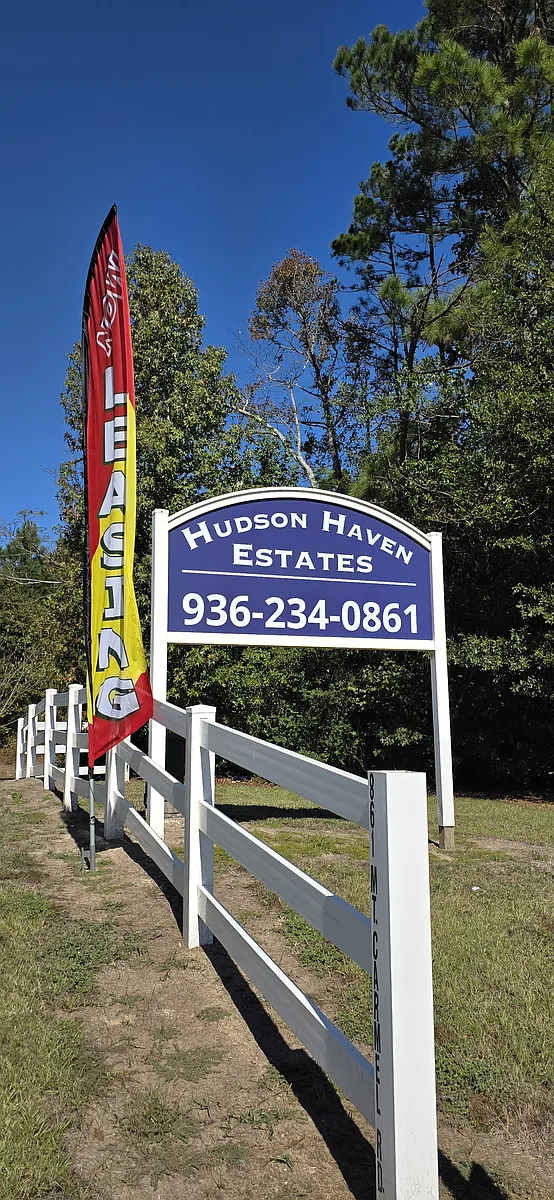 Building Photo - Hudson Haven Mobile Home Community