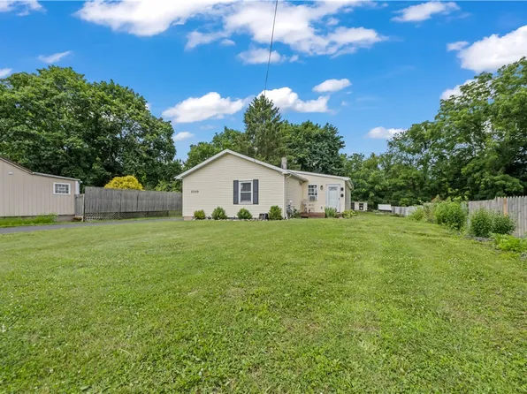 1310 Penfield Center Rd, Penfield, NY 14526