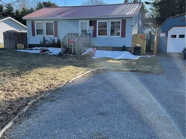 412 S Clinton St, Carthage, NY 13619