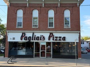 308 N Linn St #4, Iowa City, IA 52245