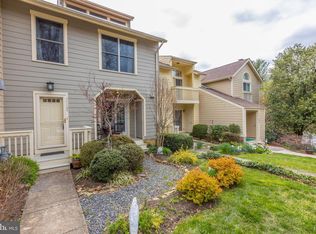 11165 Lake Chapel Ln, Reston, VA 20191