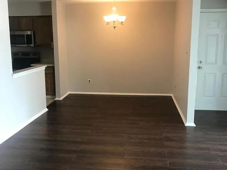 120B Birchfield Ct #B — Photo 1