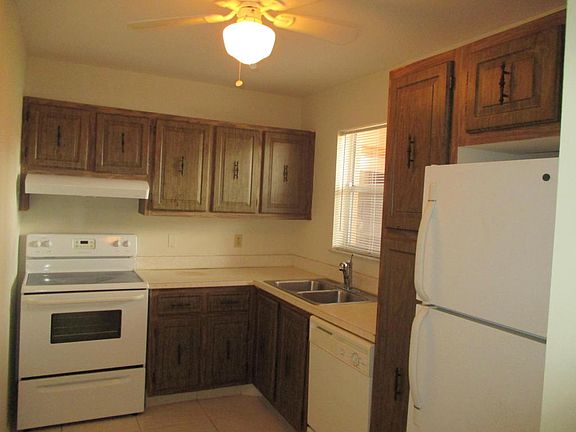 3rd image of 347 Lake Dora Dr