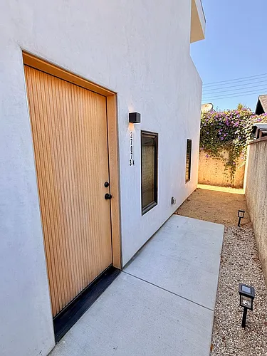 2705 Benedict St Photo 1
