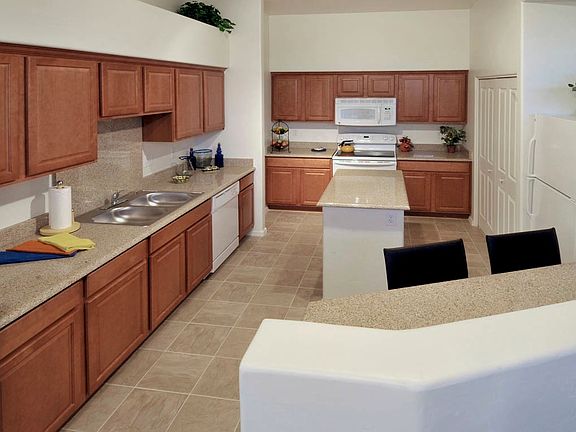 4th image of 9855 E Speedway Blvd Unit 7202