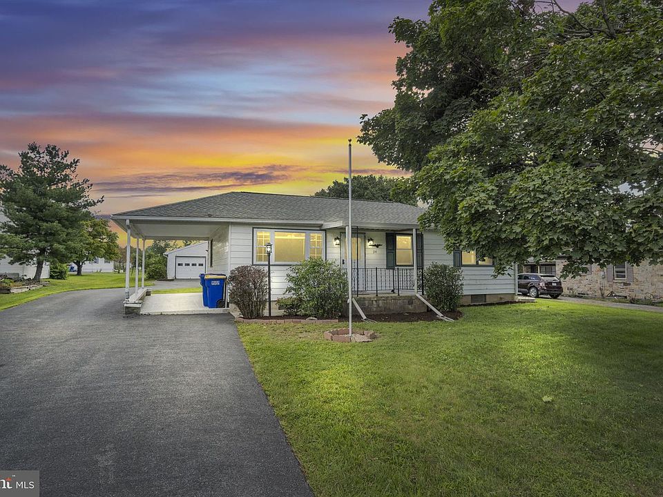 1st image of 34 Wagner Dr