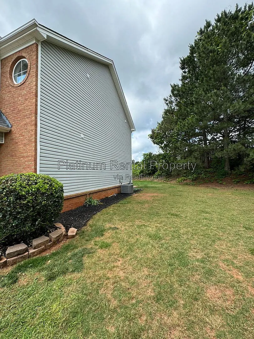 2 bed, 2.5 bath, 1400 sqft, $1,795 — Photo 4