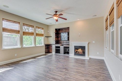 5th image of 5639 Da Vinci Way