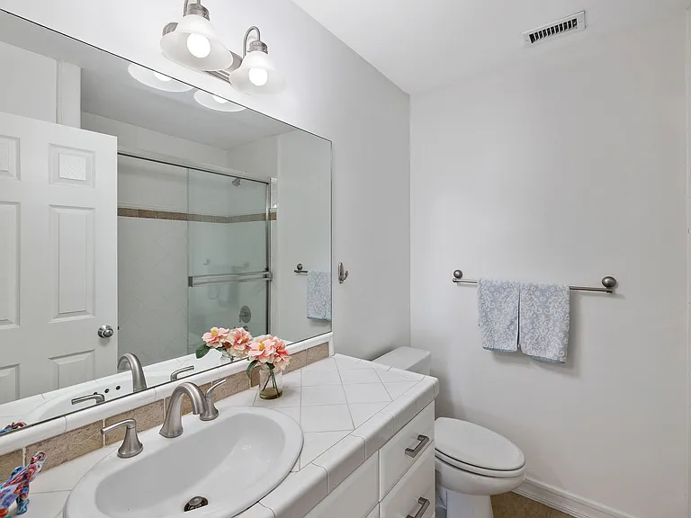 231 Aviation Pl — Photo 32