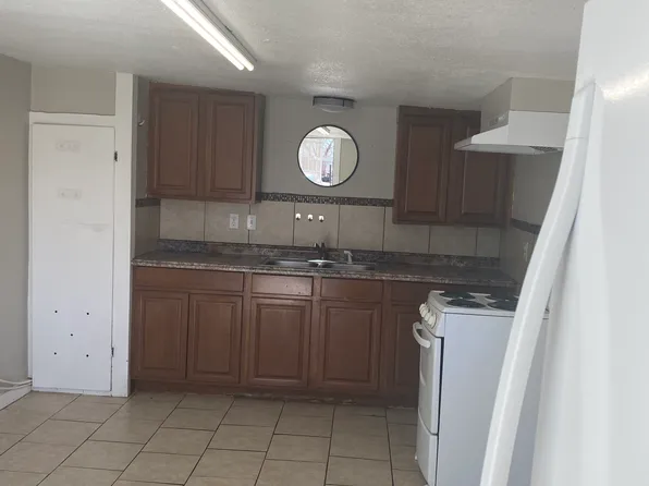 823 E 1st St #B, Portales, NM 88130